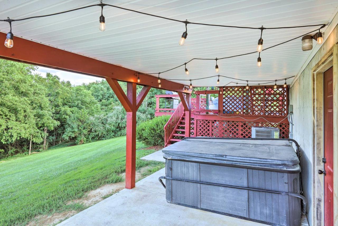 Williamstown Gem With Private Pool And Hot Tub! Βίλα Εξωτερικό φωτογραφία