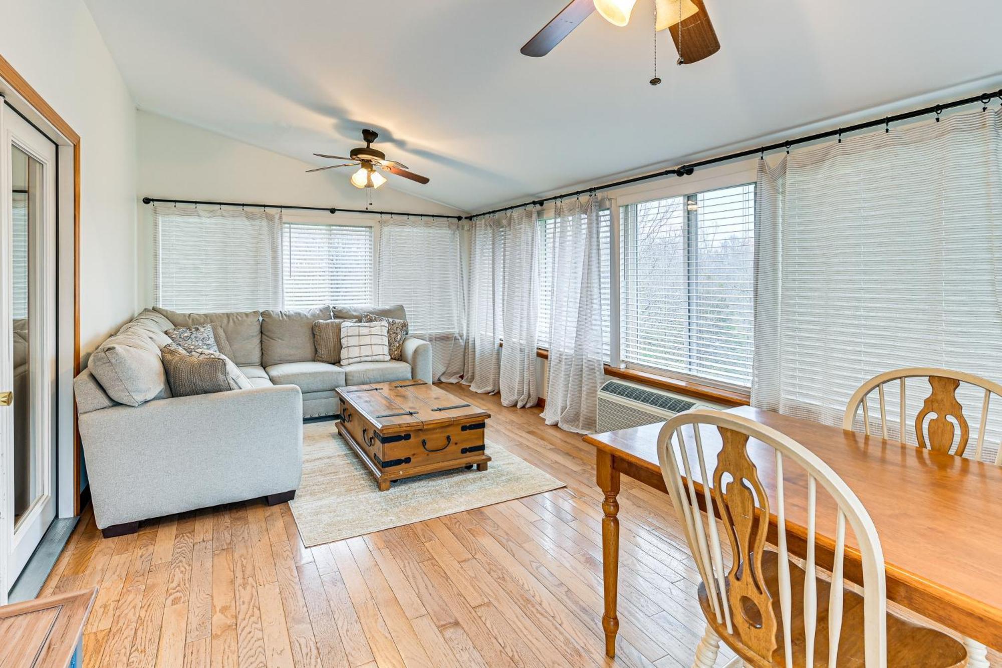 Williamstown Gem With Private Pool And Hot Tub! Βίλα Εξωτερικό φωτογραφία