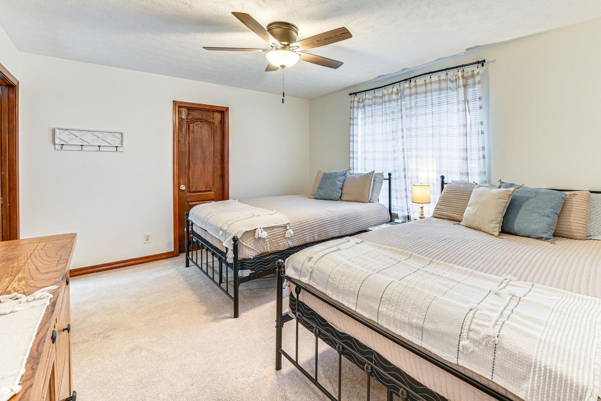 Williamstown Gem With Private Pool And Hot Tub! Βίλα Εξωτερικό φωτογραφία