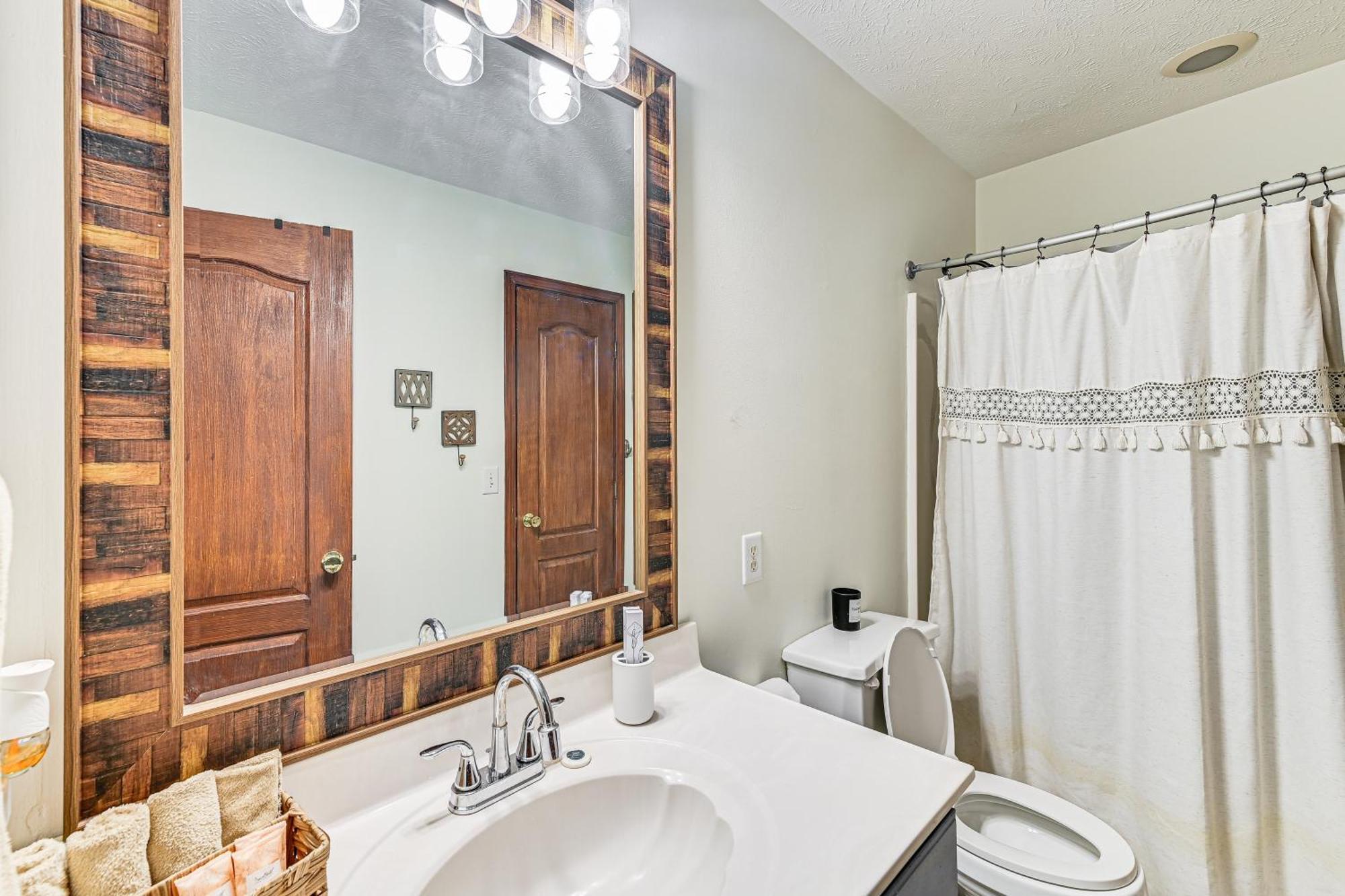 Williamstown Gem With Private Pool And Hot Tub! Βίλα Εξωτερικό φωτογραφία